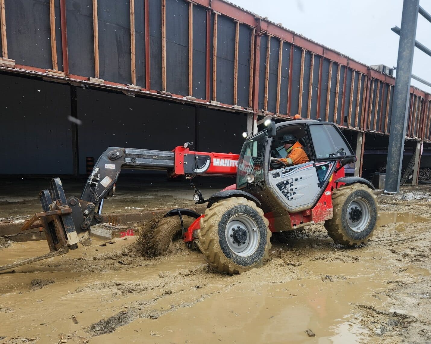 Norsteel Rigid Frame Building Delivery: What to Expect