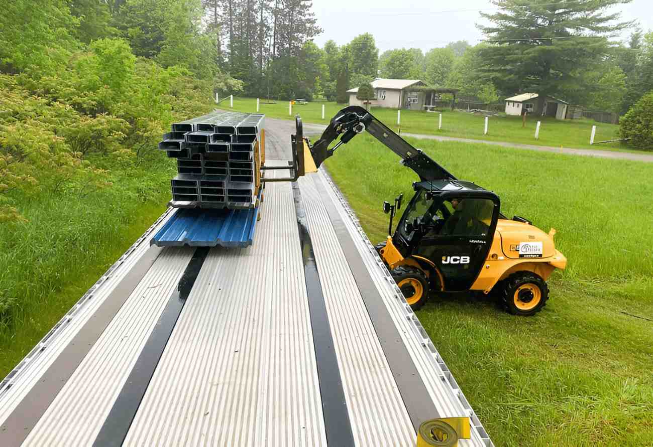 From Truck to Site: Offloading Cee-Channel Steel Buildings Across Different Project Locations